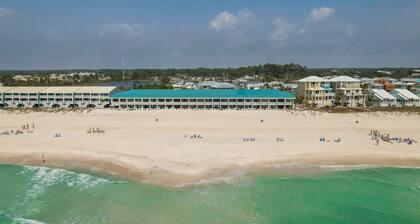 Very Merry! Gulf front corner unit, west end 2/2 New Remodel, Fantastic!