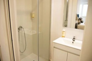 Free toiletries, hair dryer