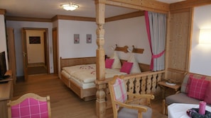 1 chambre, fer et planche à repasser, accès au Wi-Fi (inclus)