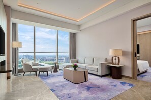 In-room safe, blackout curtains, iron/ironing board - Hotel Nikko Changshu (Suzhou)