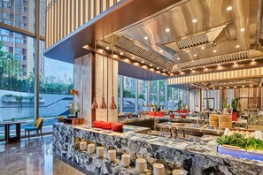 2 restaurants; breakfast, lunch, and dinner served - Hotel Nikko Changshu (Suzhou)