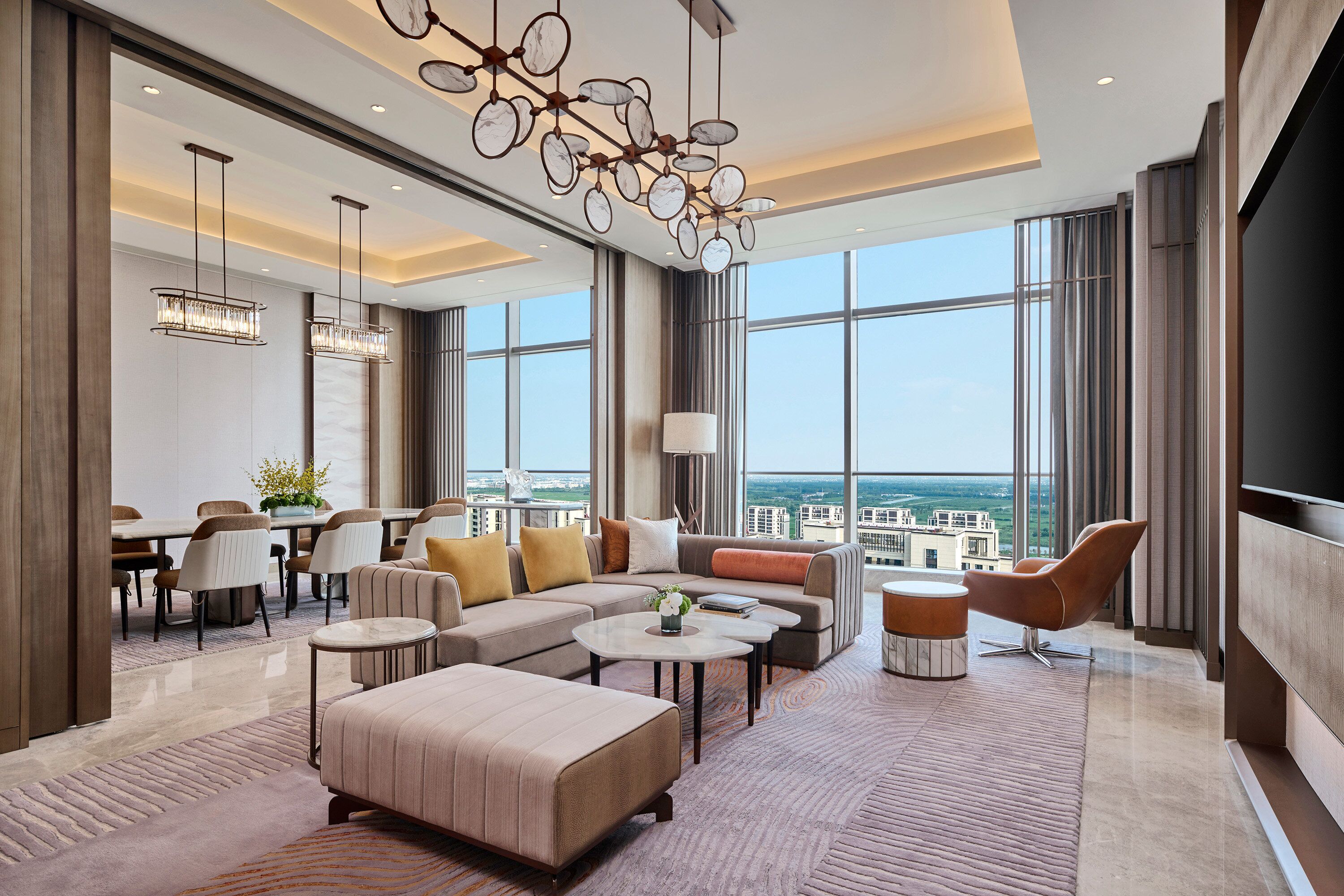 Royal Suite | In-room safe, blackout drapes, iron/ironing board