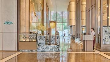 2 restaurants, breakfast, lunch, dinner served; Chinese cuisine