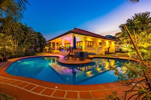 Outdoor pool - Cozy 3 BR Pool Villa close to Town CV3L (Hua Hin)