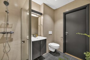 Apartment, 1 Bedroom | Bathroom