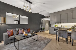 Apartment, 1 Bedroom | Living area