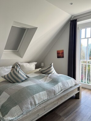 4 soverom, reiseseng for barn og wi-fi