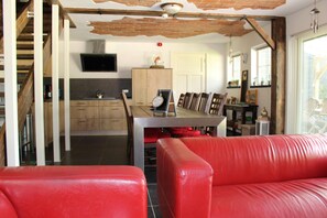 100-cm flat-screen TV with satellite channels, TV, DVD player - Ottenskamp4 en Het Achterhuis (Siebengewald)