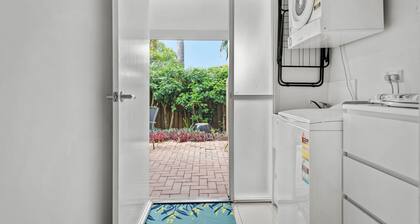 Terrific Townhouse! 2Bed/2Bath/1Car ~ Morningside