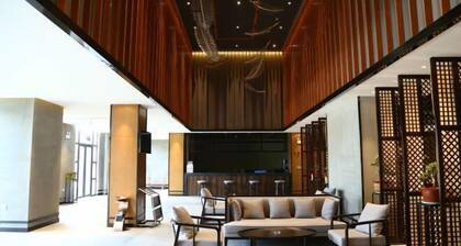 Jinpeng Baisid Huamu Holiday Hotel