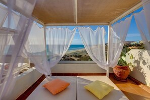 Property grounds - SBH Crystal Beach Hotel & Suites - Adults Only (Pajara)