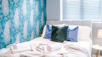 Apartment, 2 Bedrooms | 2 bedrooms, iron/ironing board, free WiFi, bed sheets