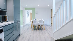 Apartment, 2 Bedrooms | Private kitchen | Fridge, microwave, oven, toaster - One&Two Bedroom Luxe Apts near Trafford (Manchester)