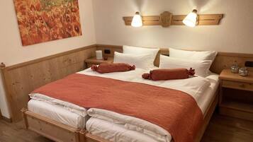 1 bedroom, iron/ironing board, travel crib, free WiFi