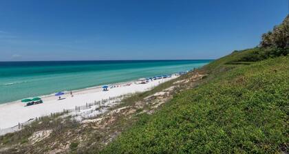 Amazing Condo on 30a! Walk to Alys Beach, Free Beach Service, Private Beach!