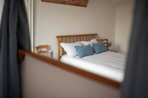 1 chambre, bureau, lit parapluie, Wi-Fi gratuit