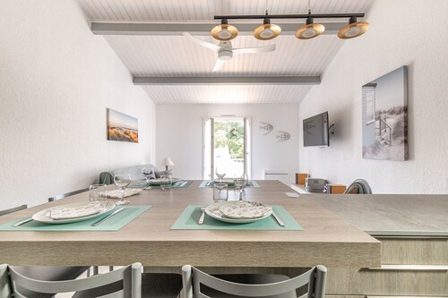 Flat for 4 - 450m Plage des Sables d'Or