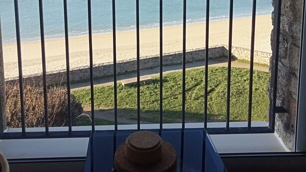 A balcony with a view of the beach and the sea. - Superb sea view - Holidays for 5 people in Arzon (Arzon)