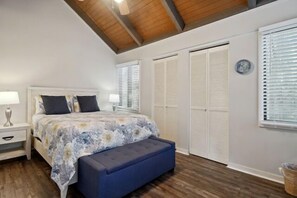 3 bedrooms, iron/ironing board, free WiFi, bed sheets - Three Bedroom, Two Bath Sea Pines Home (Hilton Head Island)