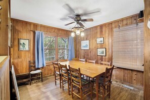 Dining - Wooden Shoe - Oceanfront, 2 Bedrooms (Pawleys Island)