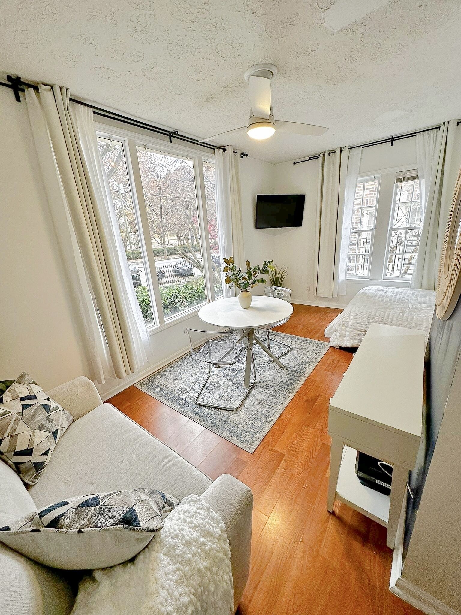 Condo Overlooking Piedmont Park in Midtown! 🏙️🍸