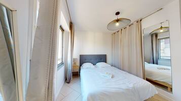 1 bedroom, iron/ironing board, travel cot, WiFi