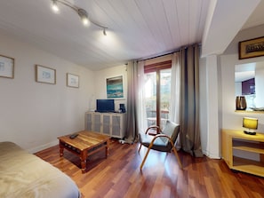 1 habitación, cuna de viaje, wifi y ropa de cama 