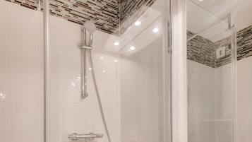 Shower, free toiletries, hair dryer, towels