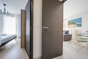 1 chambre, fer et planche Ă repasser, Wi-Fi, draps fournis