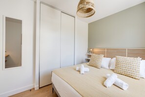 2 Schlafzimmer, Bügeleisen/Bügelbrett, WLAN, Bettwäsche