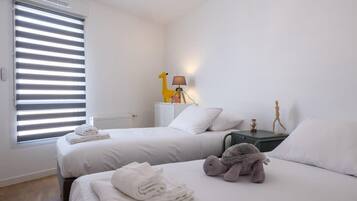 2 chambres, fer et planche à repasser, lit parapluie, Wi-Fi