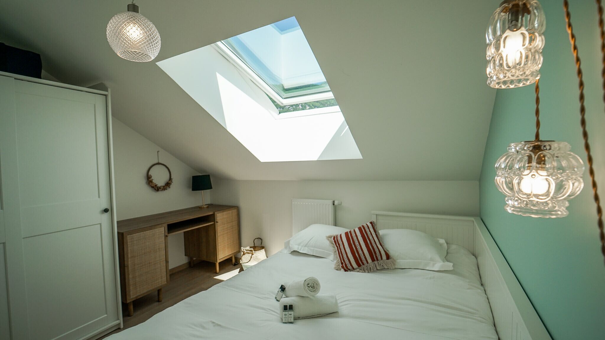 2 chambres, lit parapluie, Wi-Fi, draps fournis