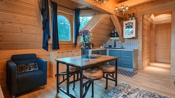 Royal Apartment | 1 bedroom, individually decorated, individually furnished, free WiFi
