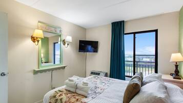 1 bedroom, iron/ironing board, Internet, bed sheets