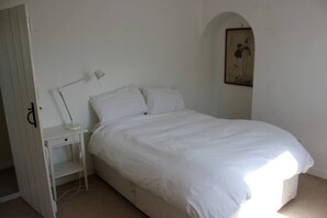 3 dormitorios, escritorio, tabla de planchar con plancha y wifi