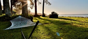 4 guest · Eddie Bauer`s former Beachfront Cottage