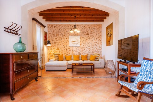 Country House 'Na Amera Ref 225' with Private Pool, Wi-Fi and Air Conditioning