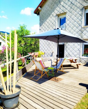 Terrace/patio - Appartement Familial Maison Vosgienne La Bresse Centre (La Bresse)