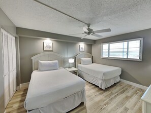 2 bedrooms, iron/ironing board, WiFi, bed sheets