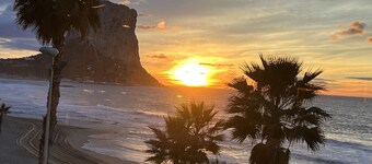 Chic bungalow in a quiet and central location with private pool - close to the beach