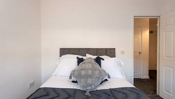 Apartment | 1 bedroom, iron/ironing board, free WiFi