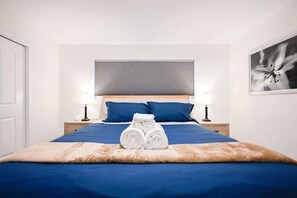 3 bedrooms, desk, iron/ironing board, free WiFi - @ Marbella Lane-Exquisite 3BRHome 11-Min to Levi's (Sunnyvale)