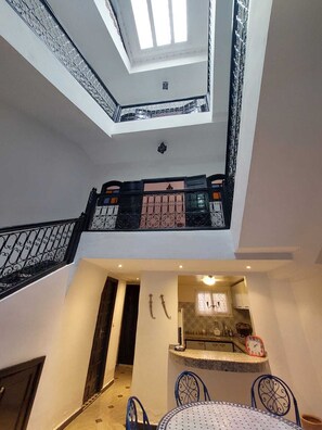 Dining - Riad Al Nakhil
Marrakech the Red City wich is decorated by nature's Palm Trees (Marrakech)