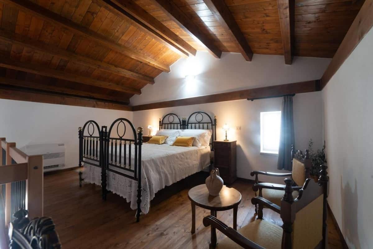 Executive Double Room | 1 bedroom, minibar, in-room safe, desk