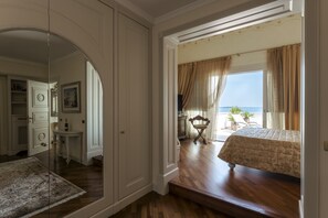 3 Schlafzimmer, Schreibtisch, Reisekinderbett, WLAN