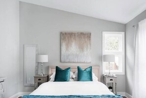 3 Schlafzimmer, Schreibtisch, Bügeleisen/Bügelbrett, WLAN