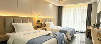 Mingzhu Hotel (Gasa Airport Railway Station)
