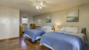 1 bedroom, free WiFi, bed sheets