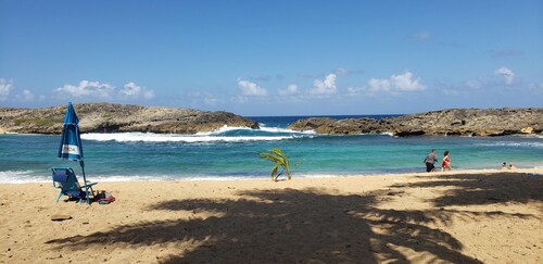 Family villa 1 w/WIFI & parking, 5 min away to the beach