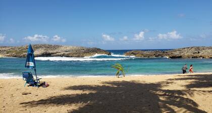 Family villa 1 w/WIFI & parking, 5 min away to the beach